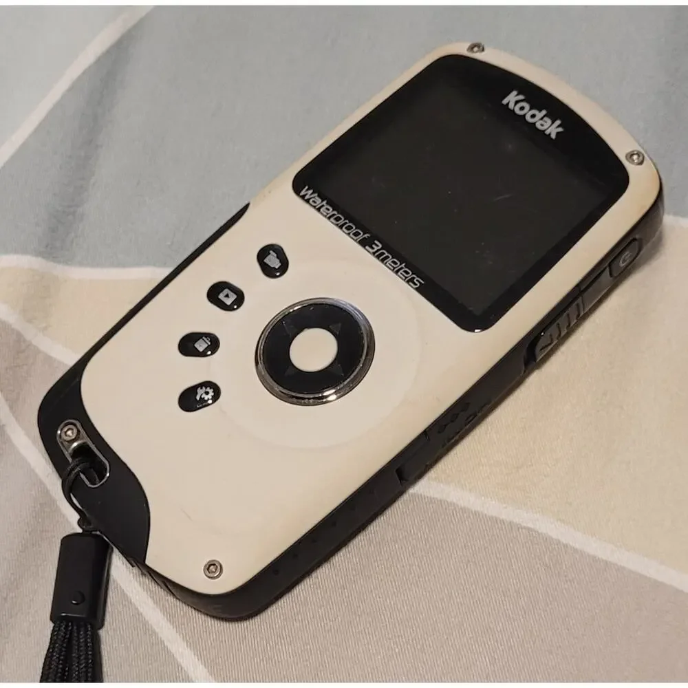Kodak Play Sport ZX3 Waterproof (3 m/ 10 ft) 1080p Video Camera - white/purple